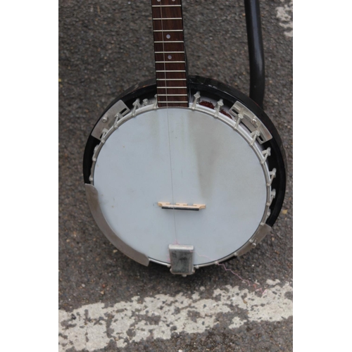 576 - REDWOOD BANJO