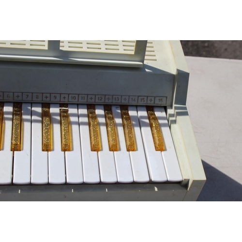 583 - ORACANA CHORD ORGAN