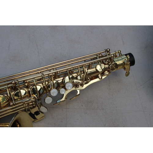 588 - EARLHAM SAXAPHONE