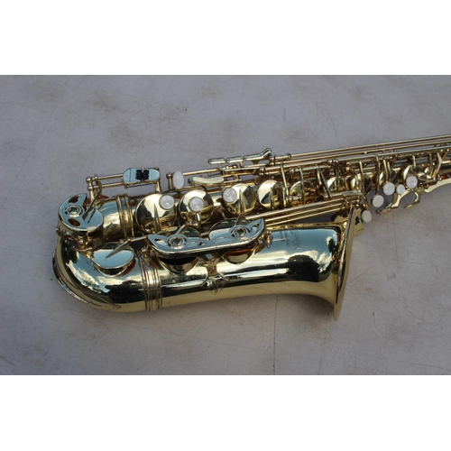 588 - EARLHAM SAXAPHONE