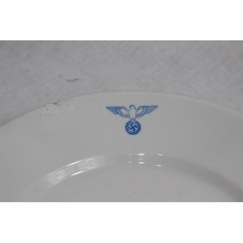 758 - WWII GERMAN LUFTWAFFE / ARMY MESS PLATES AND MUG