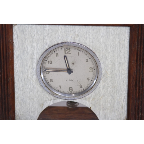 854 - VINTAGE CLOCK
19 X 17CM