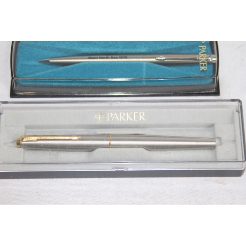 861 - QUANTITY OF PARKER PENS INCLUDING FOUNTAIN