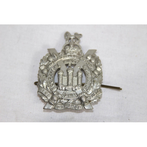 865 - 3 X VINTAGE MILITARY BADGES