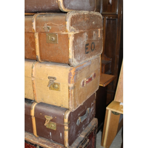 24 - 4 X VINTAGE TRUNKS
100 X 55 X 51CM