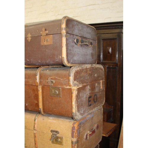 24 - 4 X VINTAGE TRUNKS
100 X 55 X 51CM