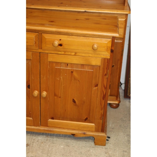 5 - PINE SIDEBOARD 
95 X 42 X 85CM