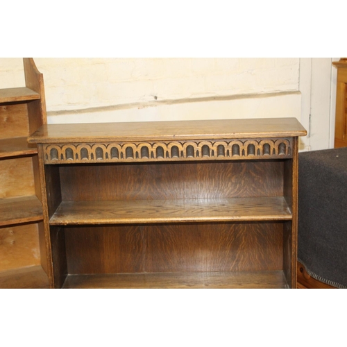 7 - 2 X VINTAGE OAK BOOKCASES 
77 X 130CM