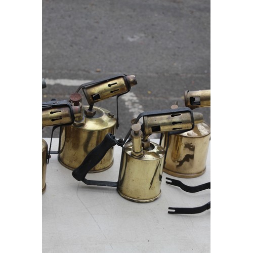 756 - QUANTITY OF VINTAGE BRASS BURNERS X5