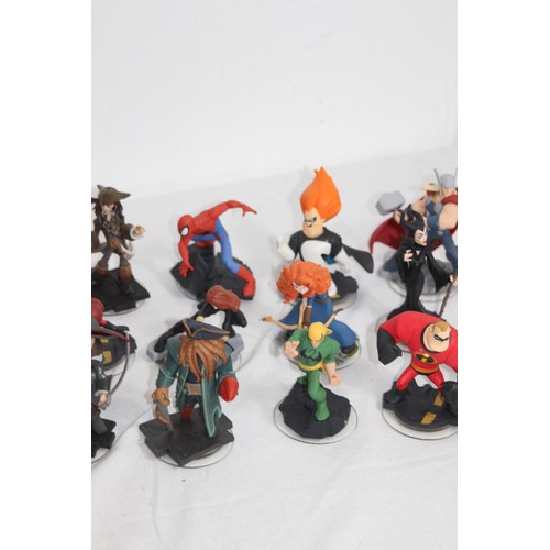 521 - QUANTITY OF DISNEY INFINITY FIGURES