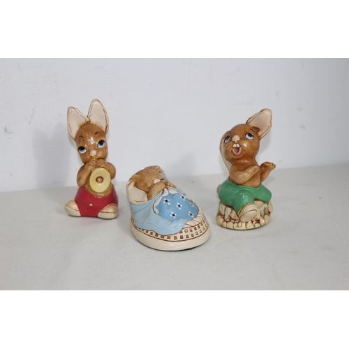 160 - 9 X RABBIT COLLECTABLE STONEWARE FIGURES INCLUDING PENDELFIN
9CM