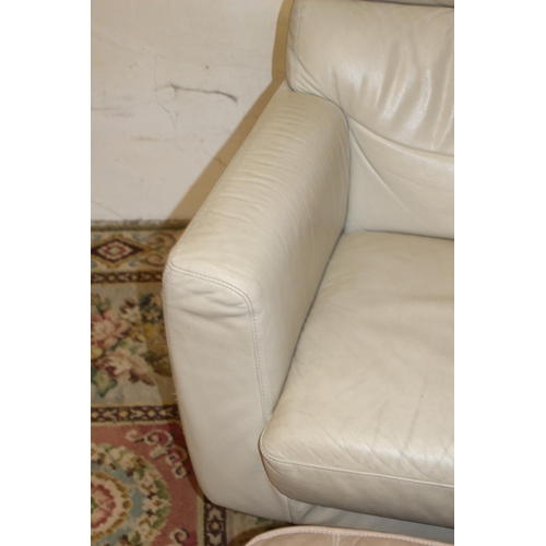 49 - RETRO CHAIR AND FOOT STOOL
84 X 94 X 78CM