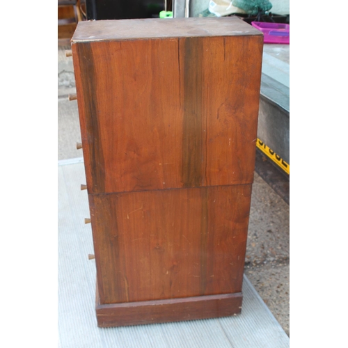 58 - VINTAGE TALL UNIT 
33 X 56 X 118CM