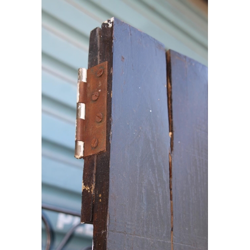 62 - SOLID OAK FRONT DOOR AND KEYS 
80 X 190CM
