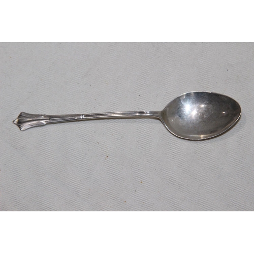 914 - SILVER COFFE SPOON - 4.5G - BIRMINGHAM 1907 - ROBERT PRINGLE