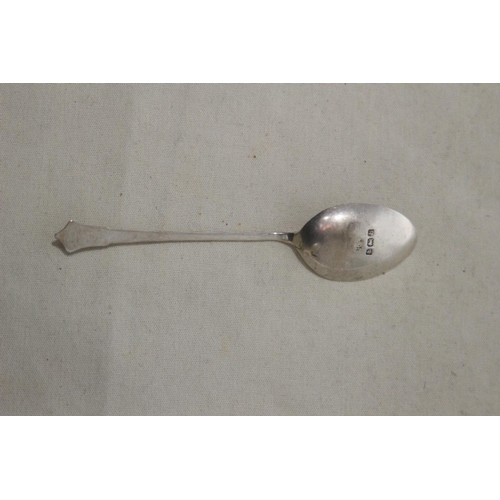 914 - SILVER COFFE SPOON - 4.5G - BIRMINGHAM 1907 - ROBERT PRINGLE