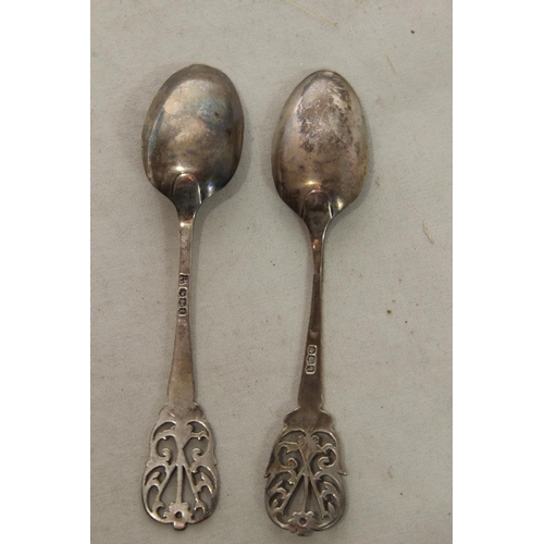 928 - PAIR OF SILVER TEASPOONS - 36.5G - SHEFFIELD 1933 - COOPER BROS