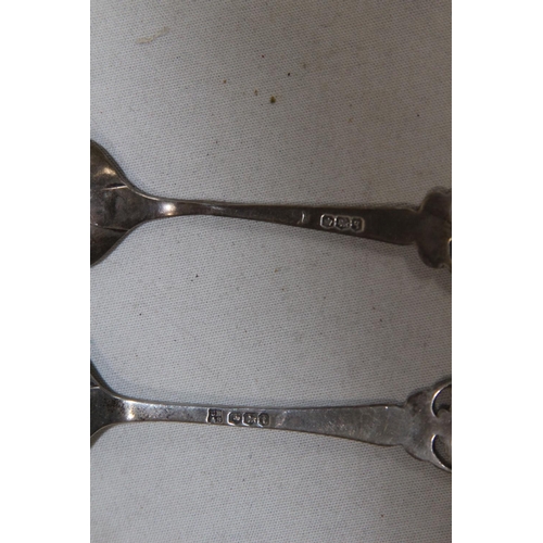 928 - PAIR OF SILVER TEASPOONS - 36.5G - SHEFFIELD 1933 - COOPER BROS