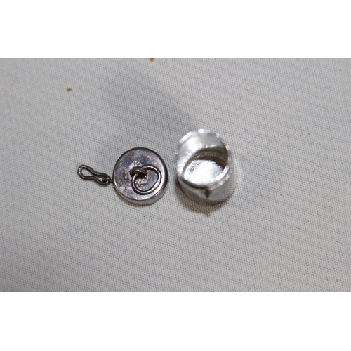 941 - SMALL SILVER PENDANT CANISTER - 5.5G - MARKED 925 AND LONDON IMPORT MARK