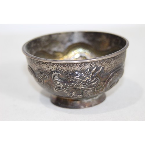 946 - EASTERN WHITE METAL TESTED SILVER BOWL - 188G