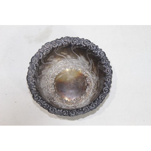 946 - EASTERN WHITE METAL TESTED SILVER BOWL - 188G