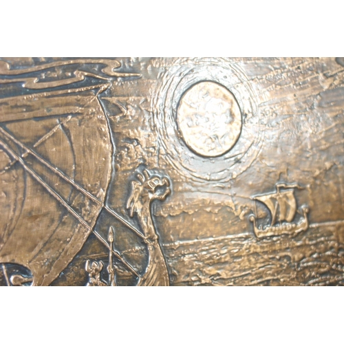 160 - COPPER PLAQUE OF VIKING SCENE 
50 X 20CM