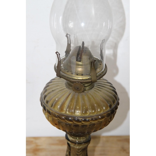 212 - 2 X VINTAGE OIL LAMPS 
47CM