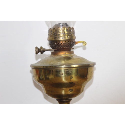 227 - LARGE VINTAGE OIL LAMP
58CM