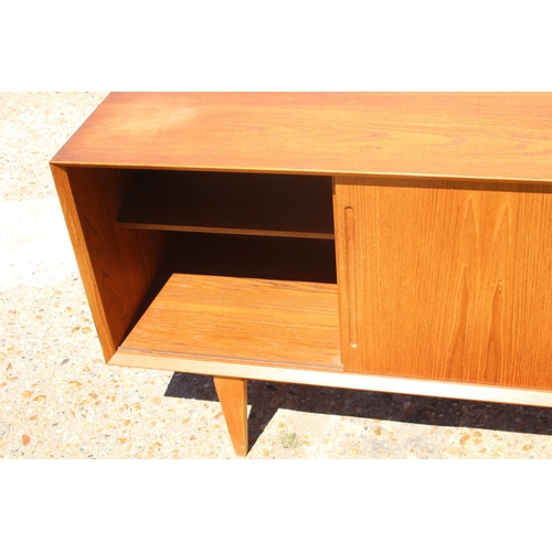 2 - RETRO DANISH SIDEBOARD 
200 X 46 X 75CM