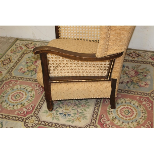 68 - VINTAGE BERGERE CANE CHAIR
63 X 90CM