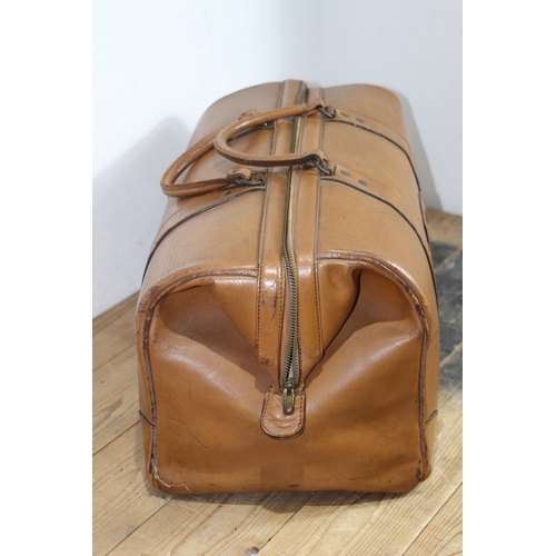 608 - VINTAGE LEATHER HOLDALL