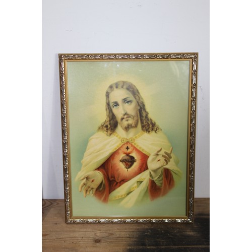 209 - PAIR OF SACRED HEARTS PRINTS 
34 X 35CM