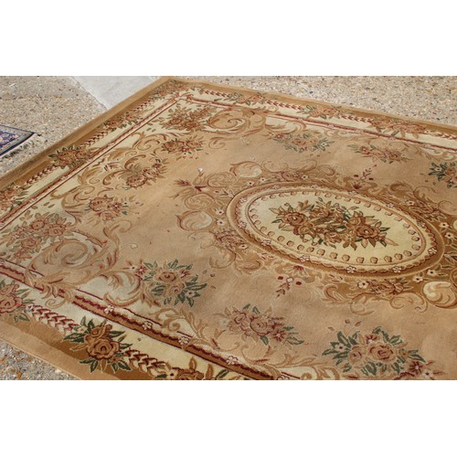 114 - LARGE VINTAGE RUG
290 X 190CM