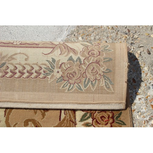 114 - LARGE VINTAGE RUG
290 X 190CM