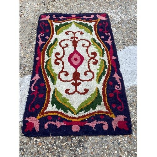 118 - 3 X VINTAGE RUGS 
140 X 76CM