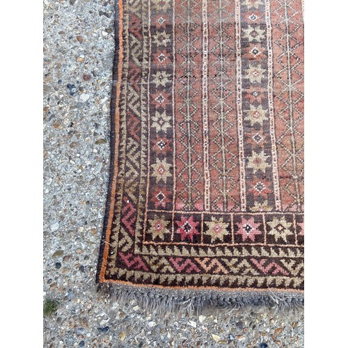 122 - VINTAGE EASTERN RUG
122 X 83CM