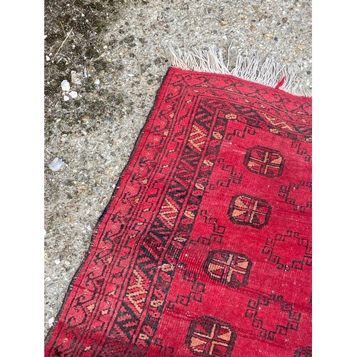 123 - VINTAGE EASTERN RUG
125 X 73CM