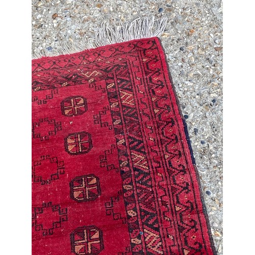 123 - VINTAGE EASTERN RUG
125 X 73CM