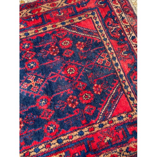 127 - VINTAGE EASTERN RUG
170 X 107CM