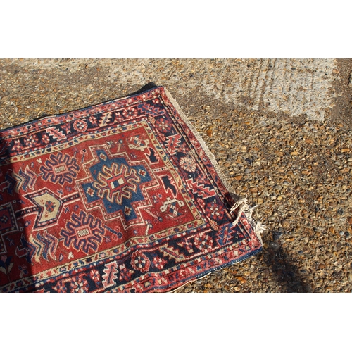 113 - LARGE GEOMETRIC PERSIAN RUNNER RUG
450 X 90CM