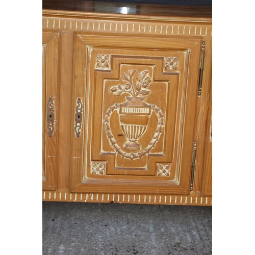 73 - CARVED PINE SIDEBOARD
176 X 50 X 94CM