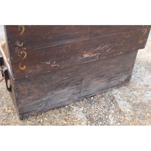 92 - LARGE VINTAGE  PINE TRUCK
123 X 58 X 58CM