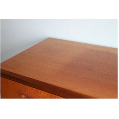 36 - RETRO TEAK TWO OVER FOUR CHEST OF DRAWERS
85 x 120cm