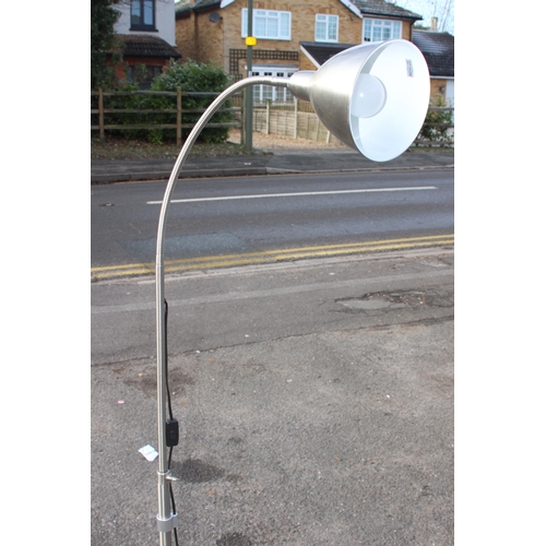 107 - MODERN FLOOR READING LAMP
145CM