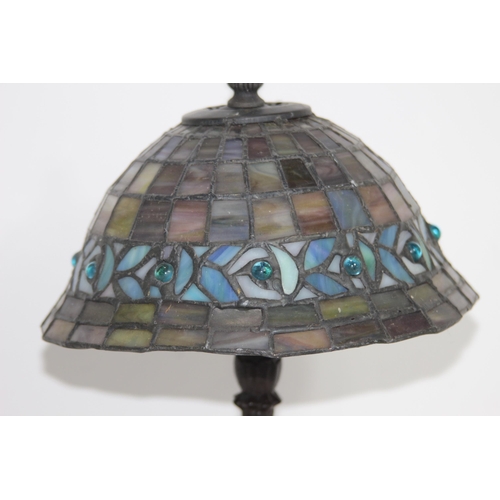 108 - TIFFANY STYLE LAMP
30 X 20CM