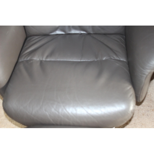 3 - PAIR OF ACTONA DENMARK LEATHER RECLINING CHAIRS AND FOOTSTOOLS
104 X 55 X 70CM