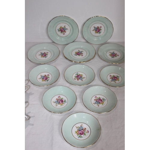 219 - VINTAGE SAILSBURY TEASET