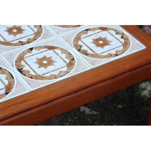 35 - VINTAGE RETRO TILED COFFEE TABLE
70 X 70 X 36CM