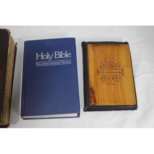 283 - QUANTITY OF VINTAGE RELIGIOUS BOOKS