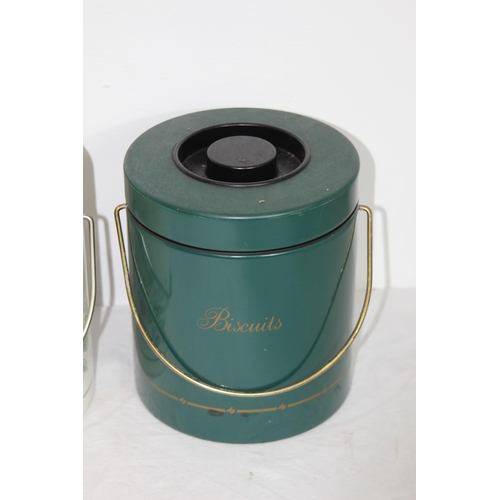 301 - 2 X VINTAGE BISCUIT BARRELS 
20CM